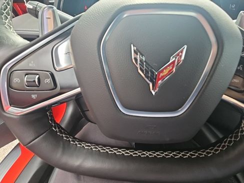 Used 2021 Chevrolet Corvette Stingray Preferred Cpe w/ Z51 Performance Package RWD image 21