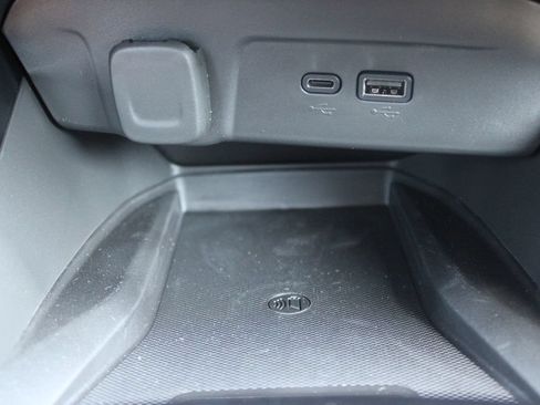 New 2026 Chevrolet Trax RS w/ Sunroof Package FWD image 49