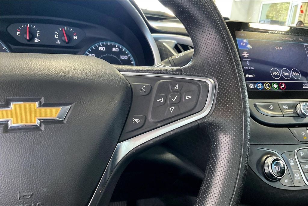 Used 2024 Chevrolet Malibu LT FWD image 9