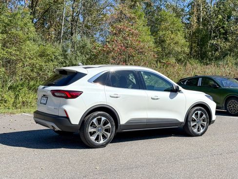 Certified 2023 Ford Escape Platinum image 6