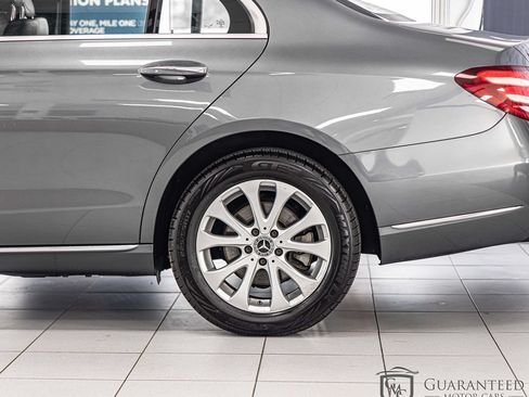 Used 2019 Mercedes-Benz E 300 4MATIC w/ Driver Assistance Package image 8