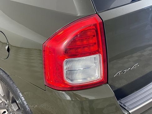 Used 2016 Jeep Compass 75th Anniversary w/ Power Value Group image 34