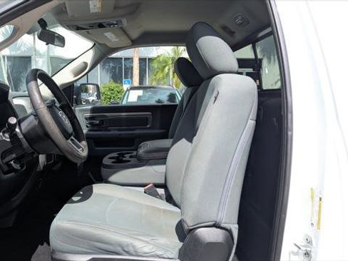 Used 2017 RAM 2500 Tradesman w/ Chrome Appearance Group image 10