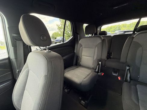 Used 2023 Chevrolet Traverse LT AWD/4WD image 12