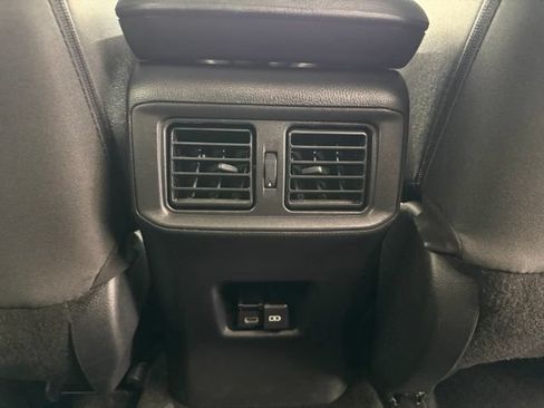 Used 2025 Toyota RAV4 XLE FWD image 26