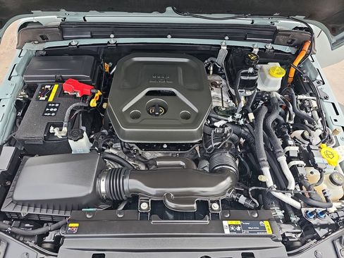 Used 2023 Jeep Wrangler Unlimited w/ Cold Weather Group image 30