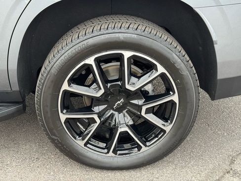 Used 2022 Chevrolet Tahoe RST w/ Luxury Package AWD/4WD image 10