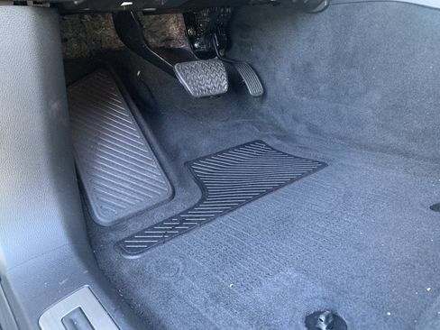 Used 2024 Lexus LX 600 4WD w/ Luxury Package image 15