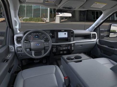 New 2026 Ford F250 XL AWD/4WD image 9
