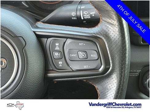 Used 2024 Jeep Gladiator Mojave AWD/4WD image 14