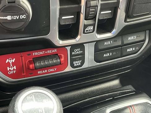 Used 2023 Jeep Wrangler Unlimited Rubicon w/ Xtreme 35 Tire Package AWD/4WD image 32
