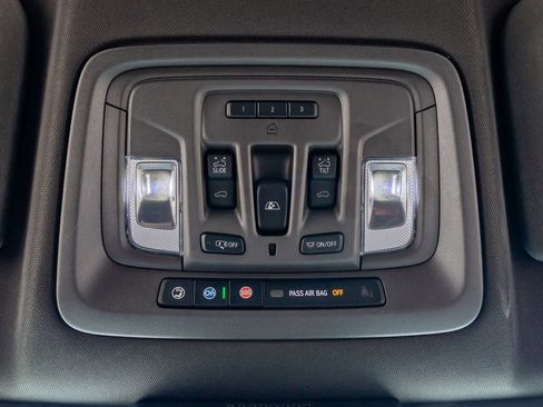 Used 2024 GMC Sierra 3500 Denali w/ Denali Reserve Package AWD/4WD image 28