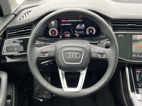 Used 2022 Audi Q7 Premium Plus w/ Premium Plus Package image 24