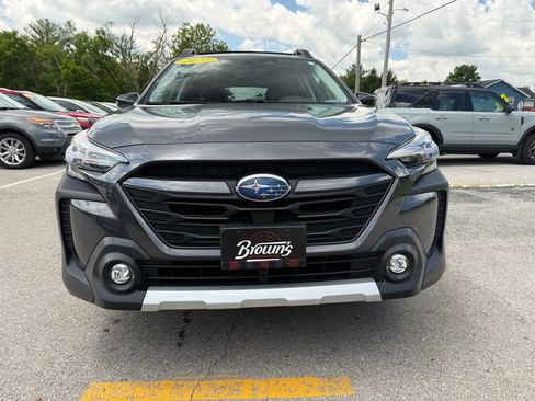 Used 2023 Subaru Outback Limited AWD/4WD image 2