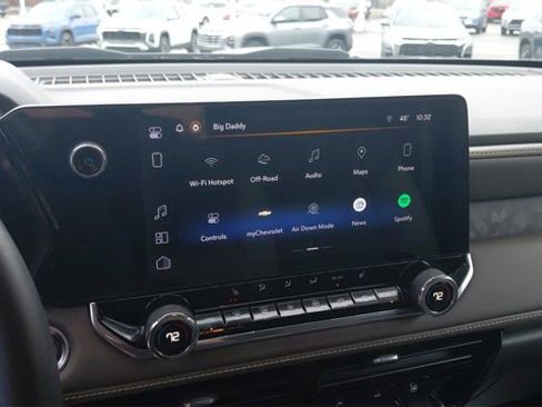 Certified 2024 Chevrolet Colorado ZR2 w/ Technology Package image 15