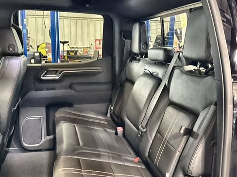 Used 2023 Chevrolet Silverado 1500 High Country AWD/4WD image 24
