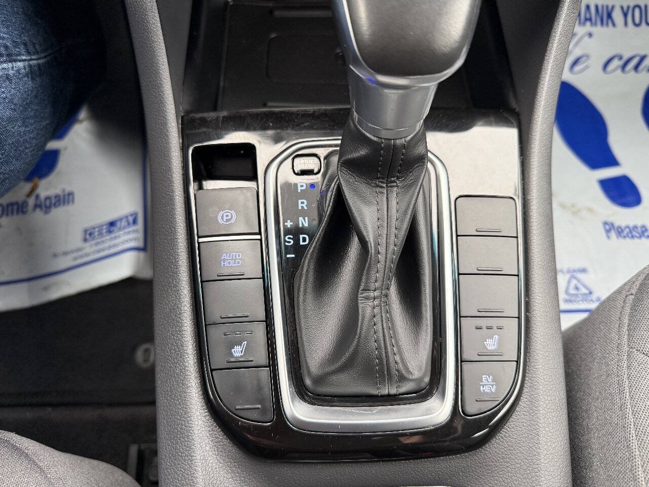 Used 2020 Hyundai Ioniq SEL FWD image 19