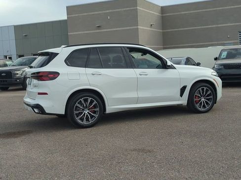 Used 2026 BMW X5 sDrive40i w/ M Sport Package image 5