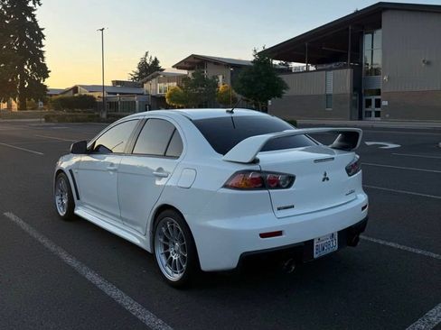 Used 2013 Mitsubishi Lancer Evolution GSR AWD/4WD image 4