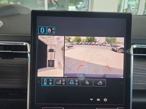 Certified 2025 GMC Sierra EV Denali AWD/4WD image 15