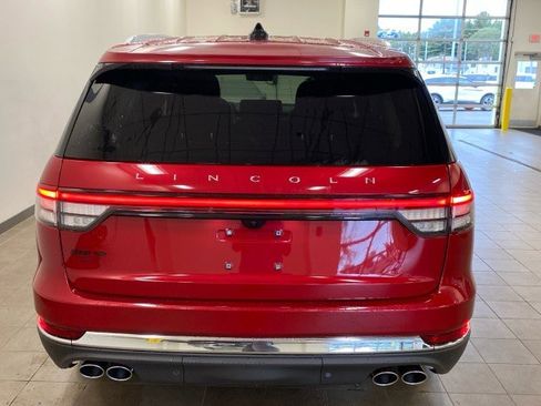 New 2025 Lincoln Aviator AWD w/ Equipment Group 101A image 14