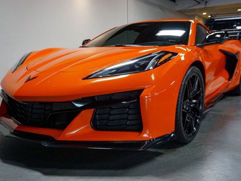 Used 2025 Chevrolet Corvette Z06 w/ Battery Protection Package RWD image 57