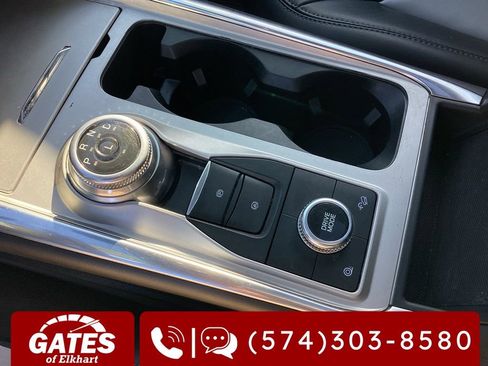 Used 2022 Ford Explorer XLT w/ Equipment Group 202A image 34