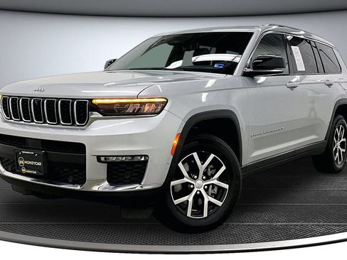 Used 2024 Jeep Grand Cherokee L Limited w/ Luxury Tech Group II AWD/4WD image 3