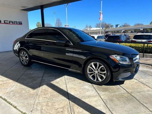 Used 2017 Mercedes-Benz C 300 Sedan image 5