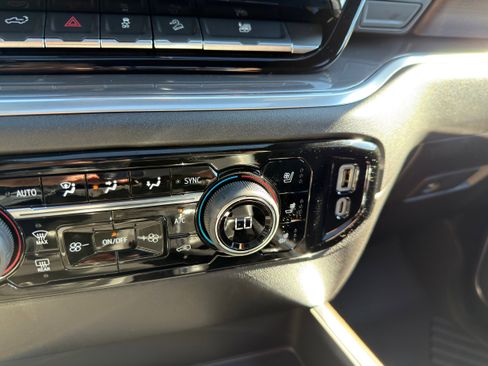 New 2026 Chevrolet Silverado 1500 High Country w/ Technology Package AWD/4WD image 49