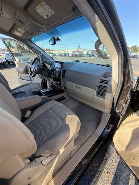 Used 2014 Nissan Titan SV w/ SV Value Truck Package AWD/4WD image 26