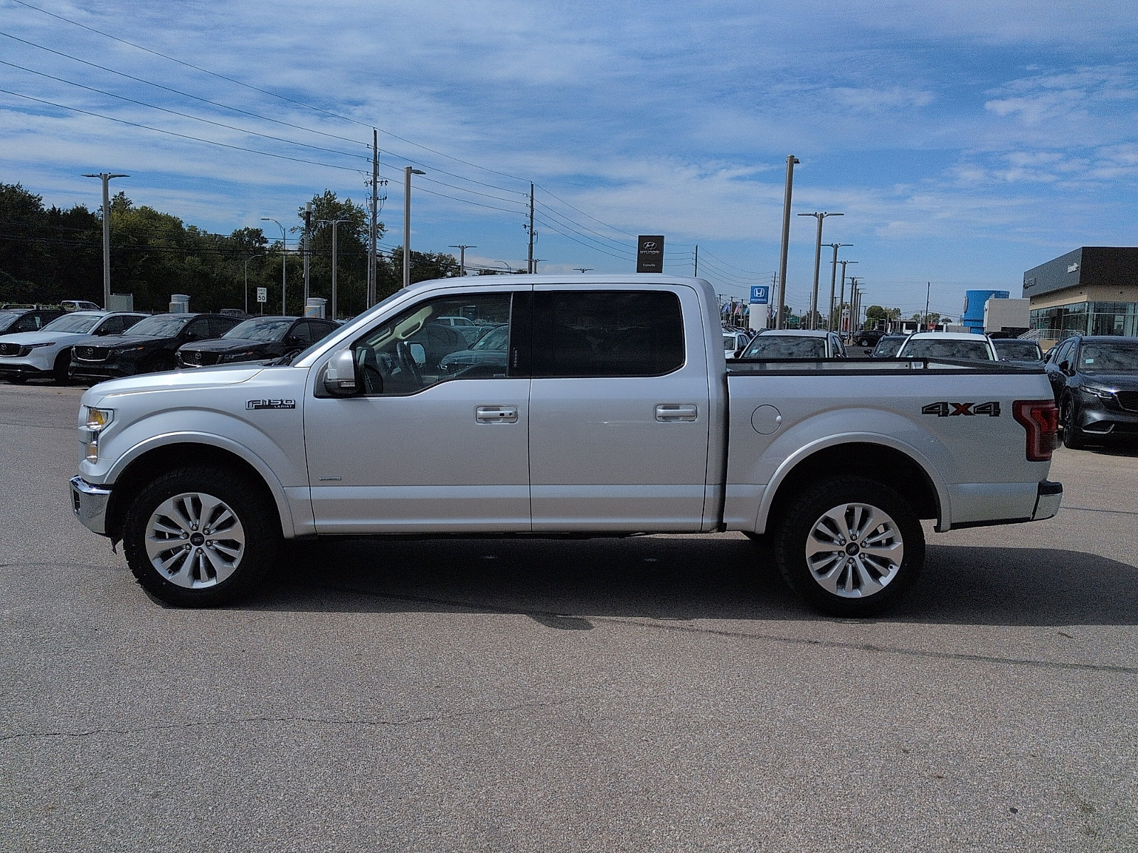 Used 2016 Ford F150 Lariat w/ Equipment Group 501A Mid AWD/4WD image 4