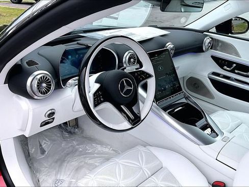 New 2026 Mercedes-Benz Maybach SL 680 image 5