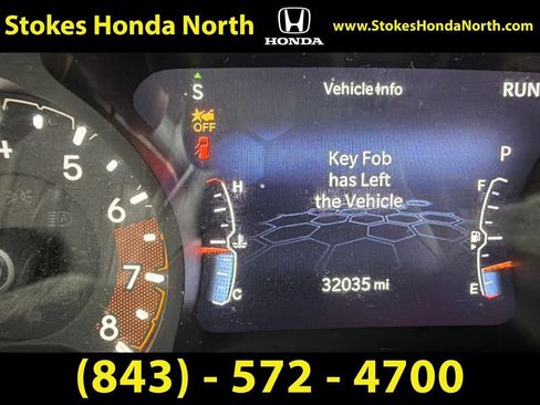 Used 2022 Jeep Compass Latitude w/ Sun and Sound Group AWD/4WD image 10