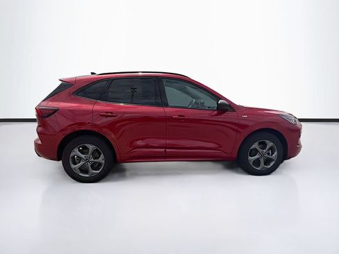 Used 2023 Ford Escape ST-Line w/ Tech Pack #1 AWD/4WD image 4