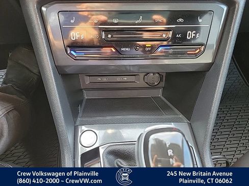 Certified 2024 Volkswagen Tiguan SE AWD/4WD image 9