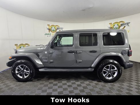 Used 2019 Jeep Wrangler Unlimited Sahara AWD/4WD image 6