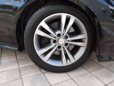 Used 2014 Mercedes-Benz E 250 BlueTEC Sedan image 86