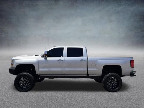 Used 2018 Chevrolet Silverado 2500 LTZ w/ Duramax Plus Package AWD/4WD image 7