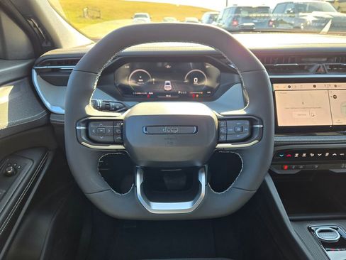 New 2026 Jeep Cherokee Laredo image 18