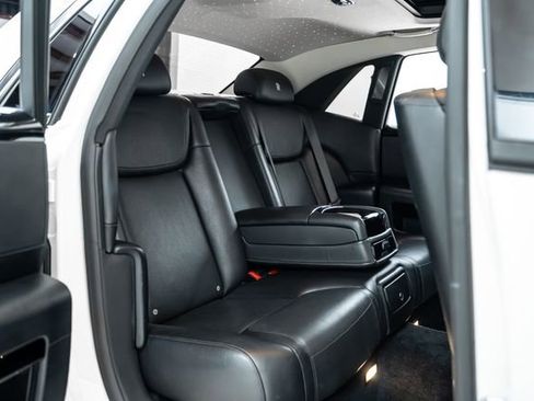 Used 2016 Rolls-Royce Ghost RWD image 24