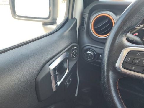 Used 2021 Jeep Gladiator Mojave AWD/4WD image 47