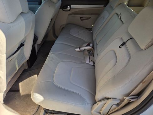 Used 2007 Buick Rendezvous CX image 10