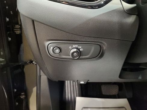 Used 2023 Chevrolet Equinox RS image 20