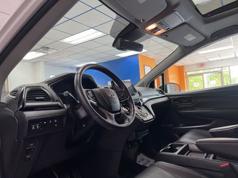 Used 2024 Honda Odyssey Elite image 23