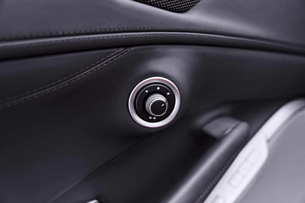 Used 2022 Ferrari Portofino M RWD image 46