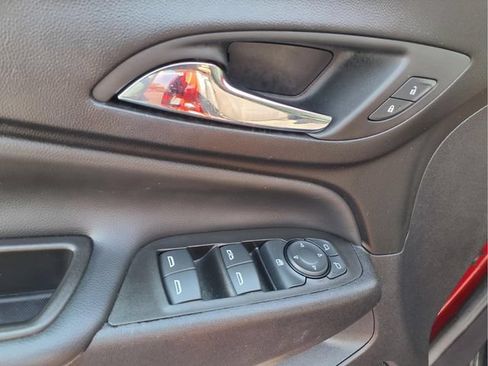 Used 2024 Chevrolet Equinox LT AWD/4WD image 14