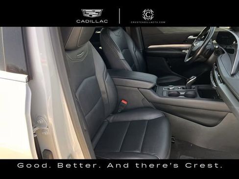 Used 2024 Cadillac XT4 Premium Luxury image 29