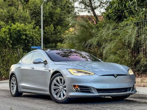 Used 2016 Tesla Model S 90D AWD/4WD image 13