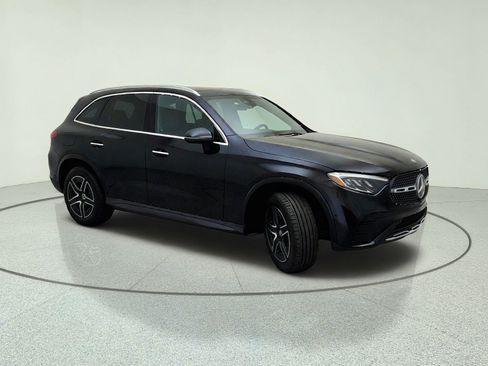 Used 2026 Mercedes-Benz GLC 300 image 5